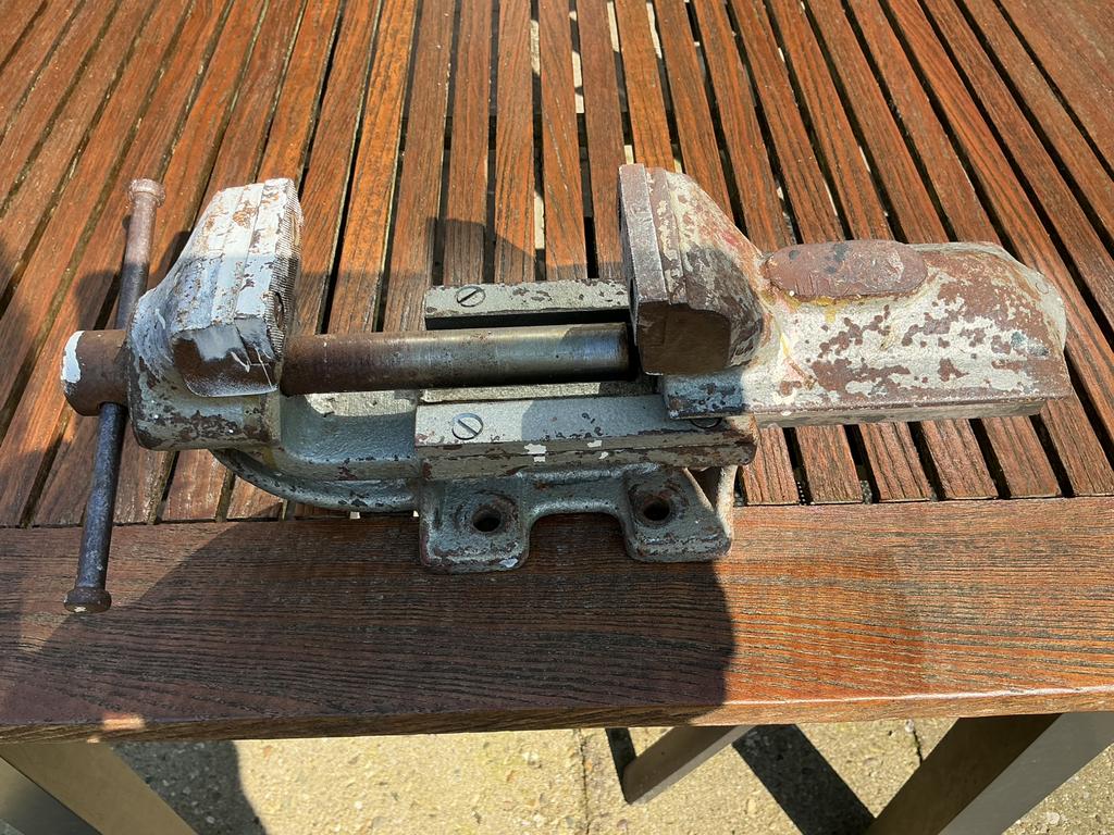 Bankschroef 7,8 kg spanbreedte 12 cm gebruikt Werkt perfect, Ophalen of Verzenden, Gebruikt