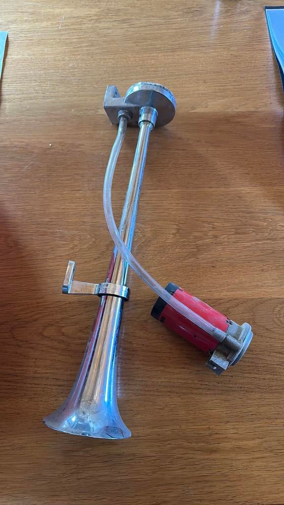 Luchthoorn, Ophalen of Verzenden, Zo goed als nieuw