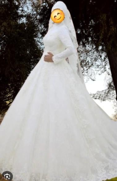 Prachtige trouwjurk zo goed als nieuw met sluier, Ophalen, Zo goed als nieuw, Trouwjurk