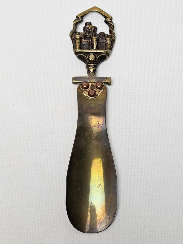 # Vintage messing schoenlepel met kasteeldecoratie, Ophalen of Verzenden