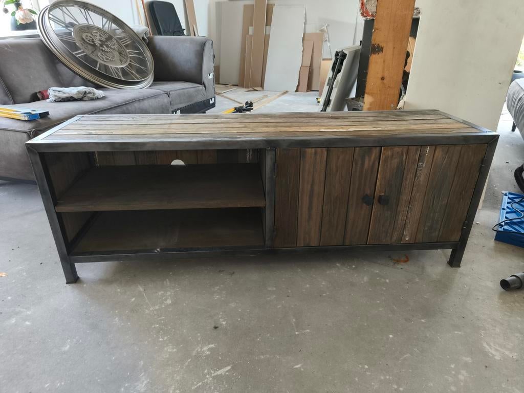 Industrieel TV-meubel 148 cm breed met opbergruimte, Gebruikt, 100 tot 150 cm, Minder dan 100 cm, Industrieel