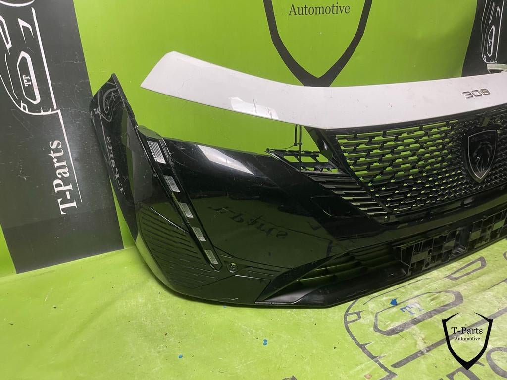 peugeot 208 voorbumper bumper, Taurusavenue 1
2132 LS  Hoofddorp, NL, Gebruikt, Contact.group@renault.com, Stellantis N.V.