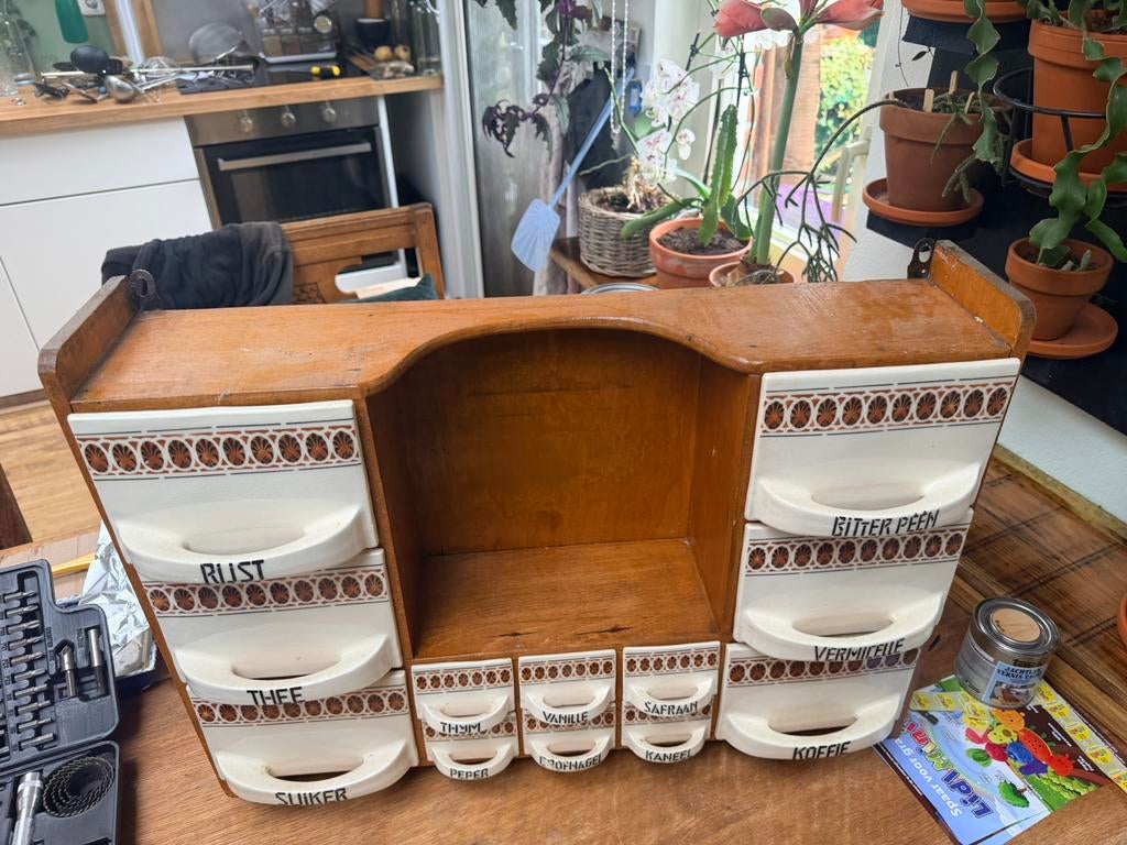 Oudentieke oud hangkastje, Ophalen, Minder dan 50 cm, Gebruikt, 5 laden of meer