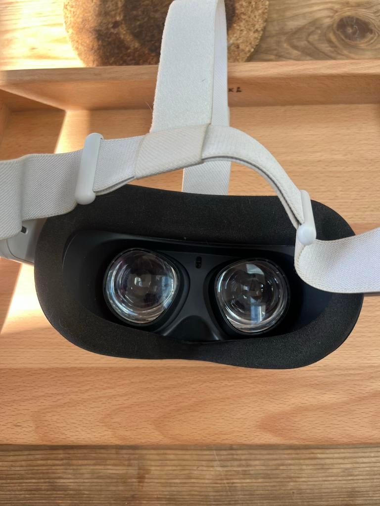 Meta Quest 2 VR-bril 128gb met extra hoofdband, Ophalen of Verzenden, Zo goed als nieuw, VR-bril, Overige platformen