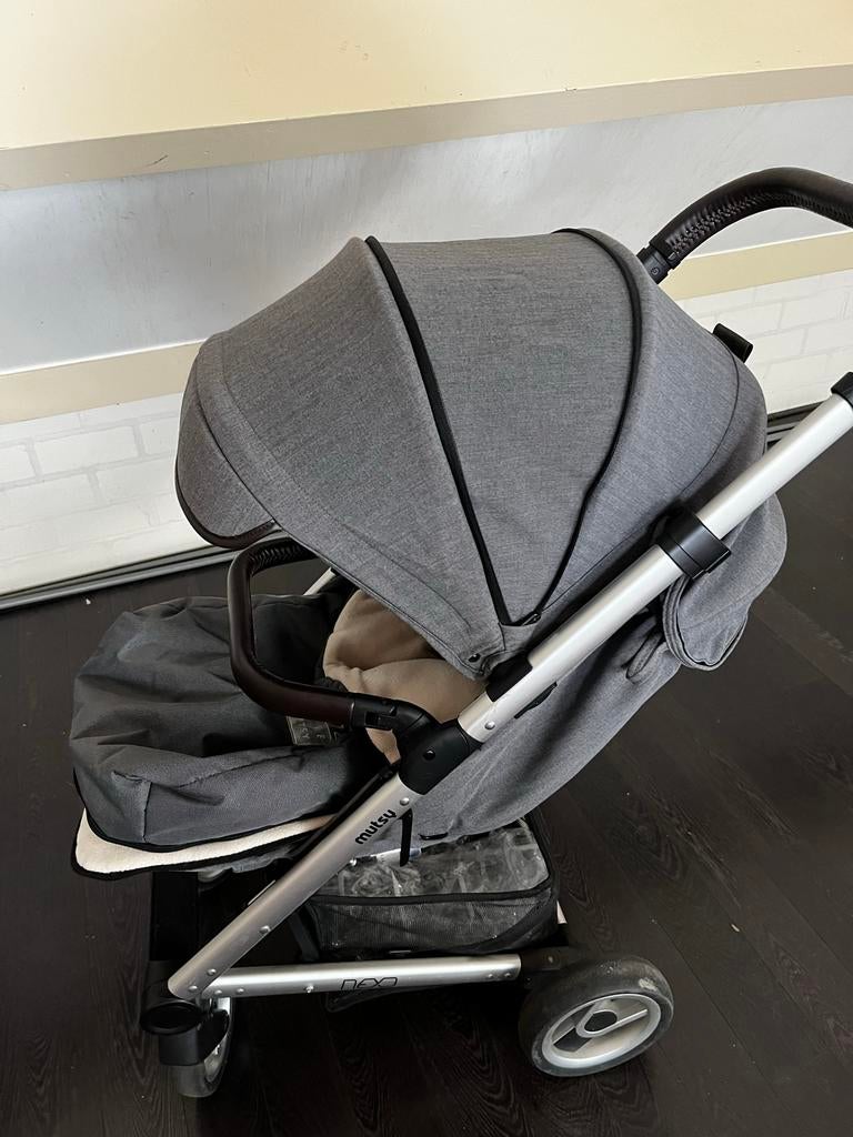 Mutsy kinderwagen grijs, Gebruikt, Verstelbare duwstang, Mutsy, Ophalen