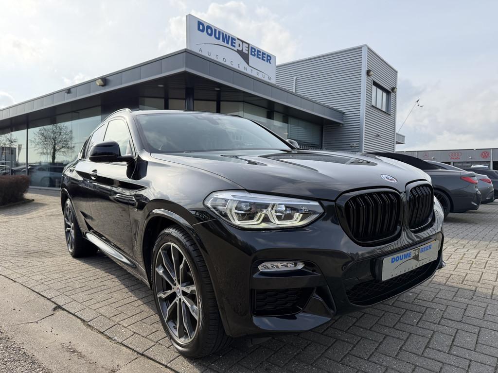BMW X4 xDrive20i M-sport Pano-Dak | Trekhaak | Leer | Memory, Automaat, Euro 6, 4 cilinders, Leder