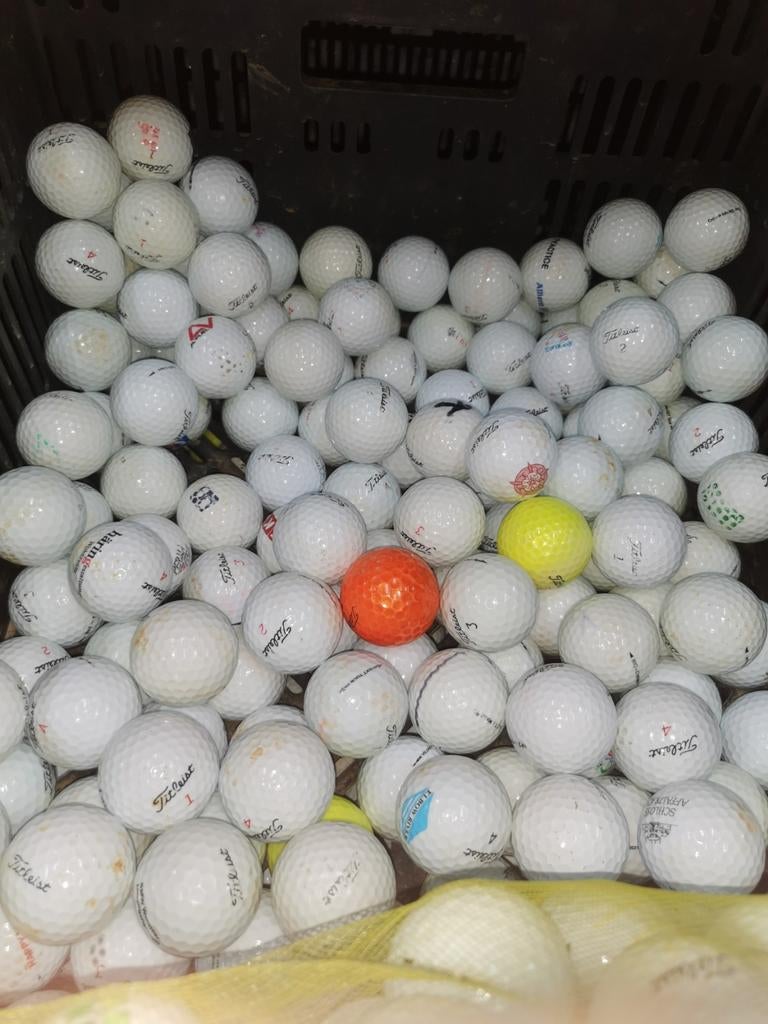 Titleist tour soft golfballen 50 stuks AAAA kwaliteit, Sport en Fitness, Ophalen of Verzenden, Bal(len)