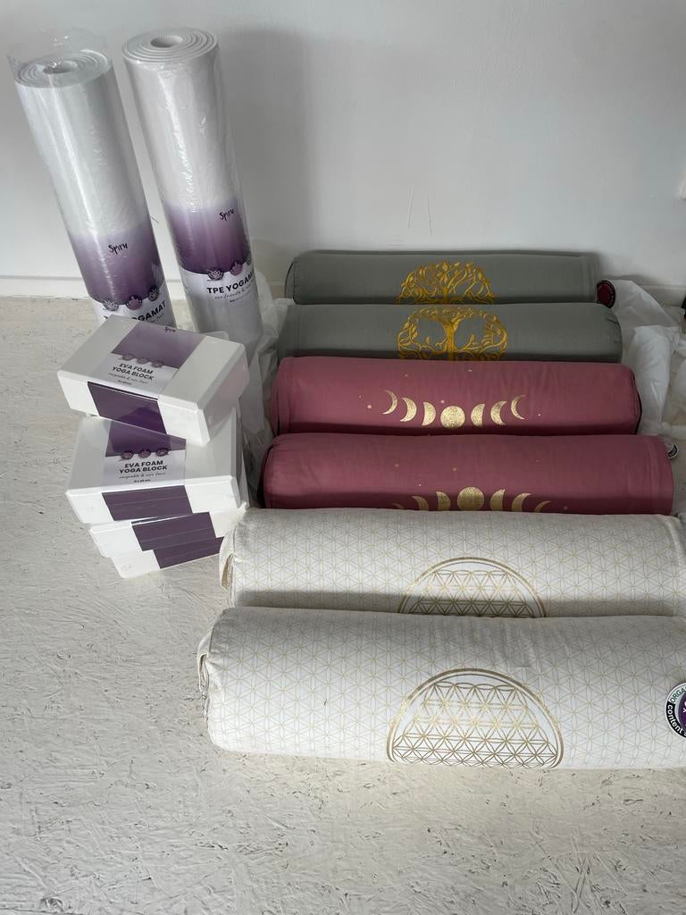 Nieuwe yoga spullen - matten, bolsters, blokken, oogmaskers, Sport en Fitness, Yoga en Pilates, Ophalen of Verzenden, Nieuw, Overig