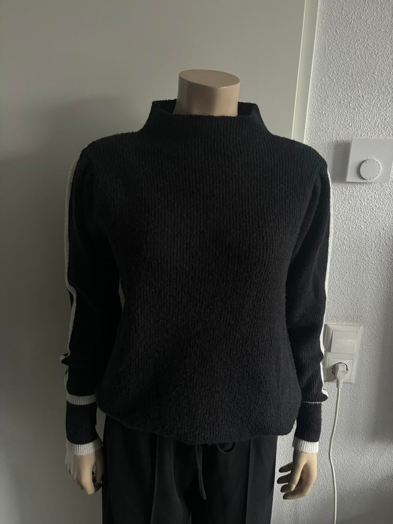 Nukus trui zwart met wit accenten maat M, Verzenden, Gedragen, Maat 38/40 (M), Zwart
