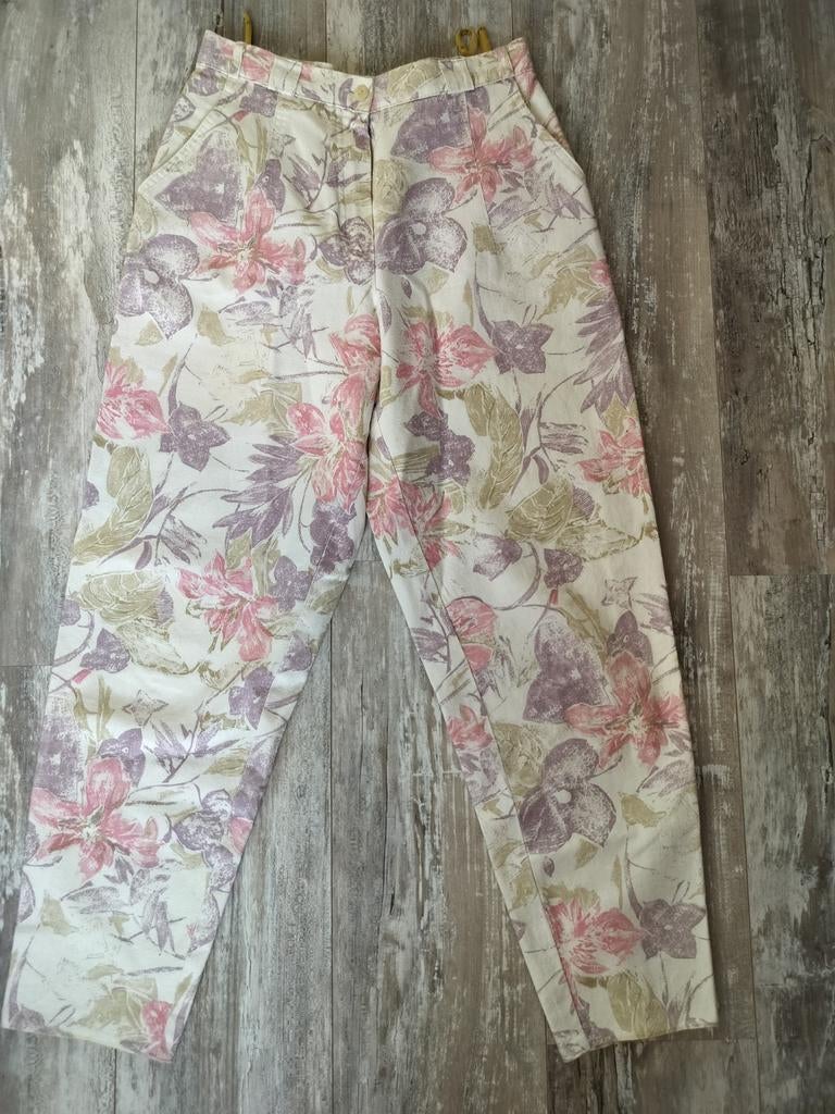Vintage bloemen broek. Katoen, Ophalen of Verzenden, Zo goed als nieuw, Maat 38/40 (M), Lang