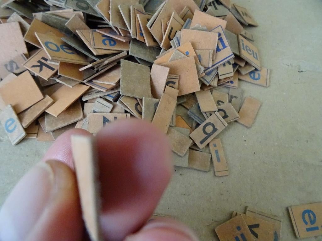 Collectie vintage letters voor leesplankje leesplank letters, Ophalen of Verzenden