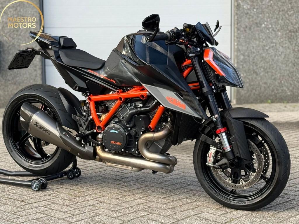 KTM Superduke 1290 R Akrapovic BOMVOL Tech/Track Pack DIK!!, Motoren, Motoren | KTM, Bedrijf, Naked bike, meer dan 35 kW, 2 cilinders