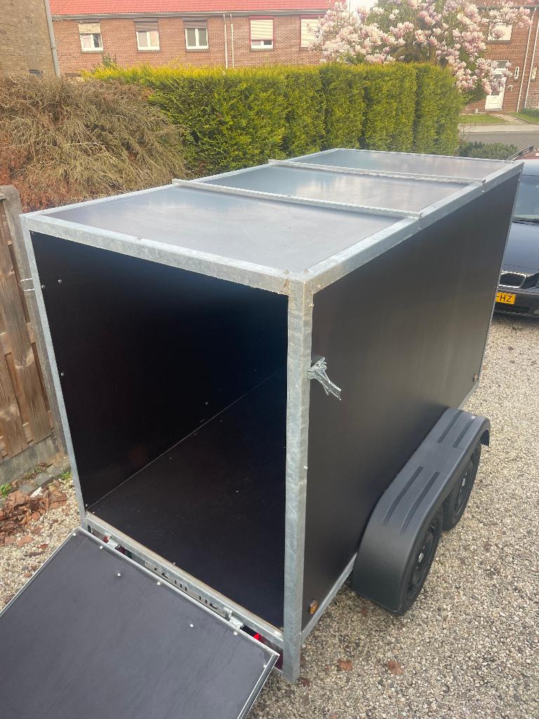 ZGAN Gesloten aanhangwagen 750kg Rijbewijs B, Ophalen, Zo goed als nieuw