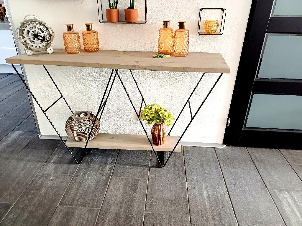 Sidetable, Huis en Inrichting, Tafels | Sidetables, 100 tot 150 cm, Zo goed als nieuw, Ophalen, Overige houtsoorten