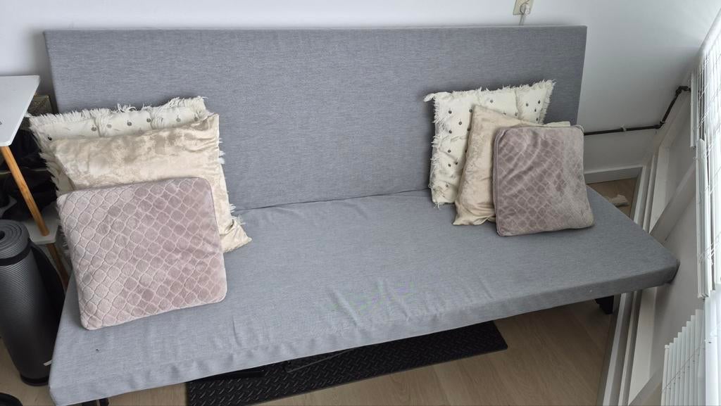 Ikea 2-persoons slaapbank, Huis en Inrichting, Slaapkamer | Slaapbanken, Tweepersoons, Zo goed als nieuw, 200 cm, Grijs