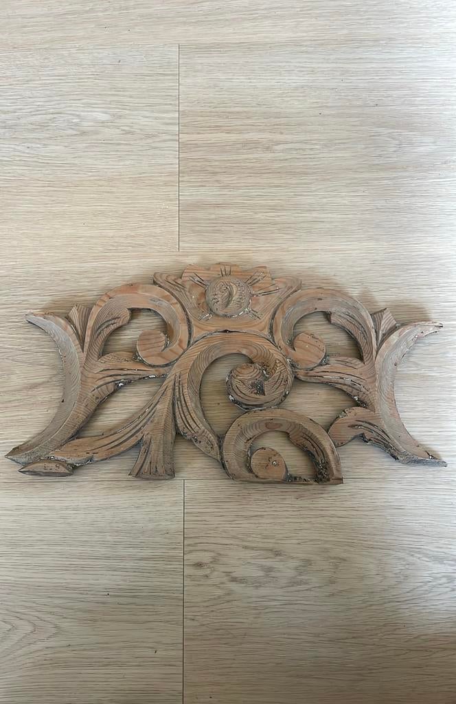 Kuif houtsnijwerk, Antiek houten Biedermeier kast, ornament, Ophalen of Verzenden