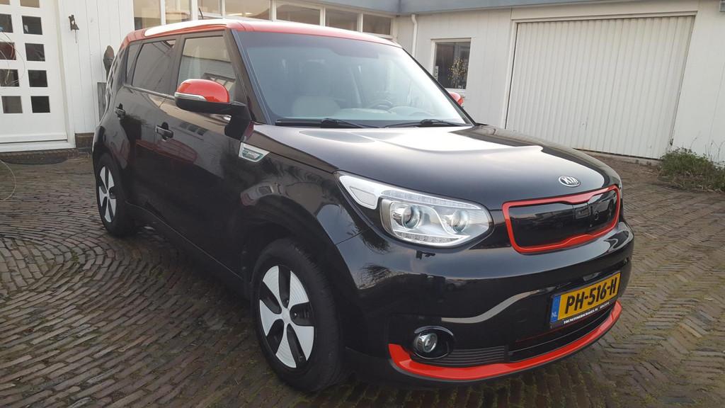 Kia Soul EV ExecutiveLine 27 kWh Prachtige 100 % Kia dealer, Gebruikt, 1465 kg, Origineel Nederlands, Grijs