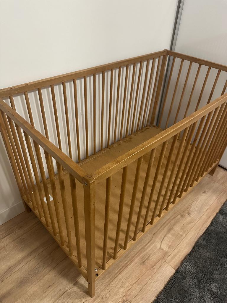 Baby ledikant, Ophalen, Zo goed als nieuw, Lattenbodem, Minder dan 140 cm