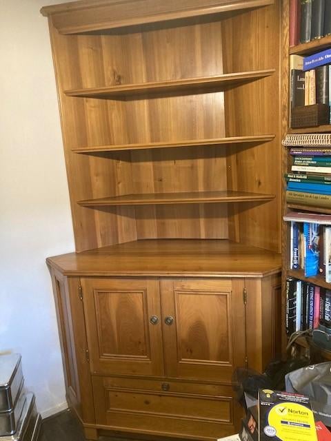 Engelse Hoekkast, Antiek en Kunst, Ophalen