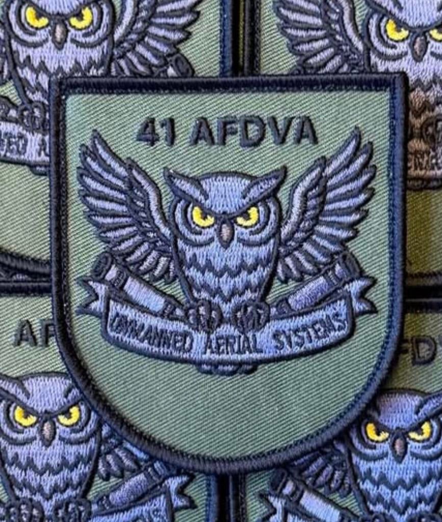Gezocht: Mouwembleem Artillerie 41 Afdva (UAS), Verzenden, Landmacht, Nederland, Embleem of Badge