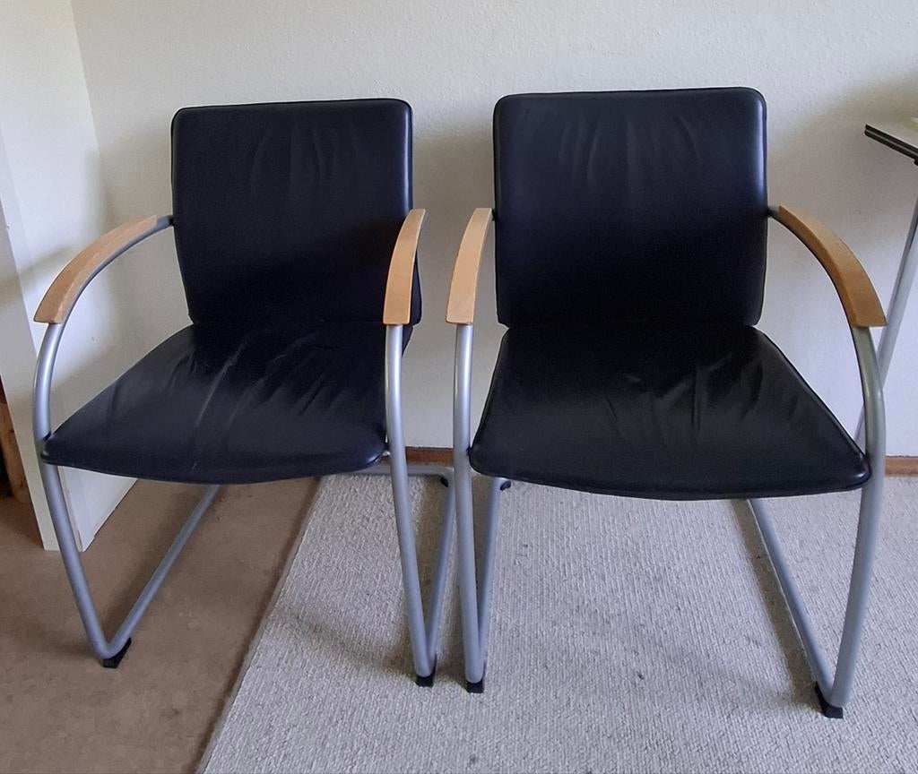 Thonet stoel met blauw leren zitting, Huis en Inrichting, Stoelen, Ophalen, Gebruikt, Twee, Blauw