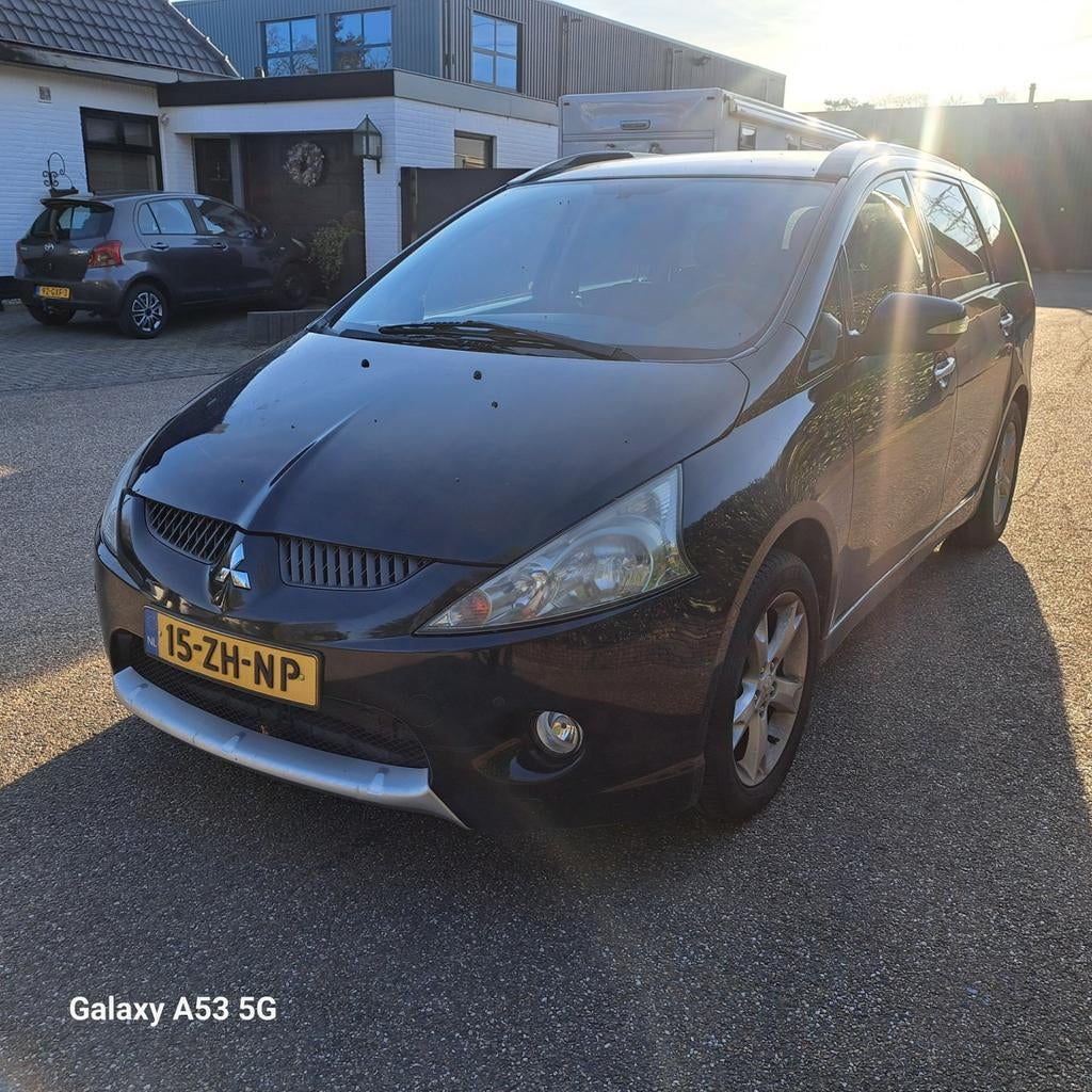 Mitsubishi Grandis 2.4 Mivec 7persoons  2008 Zwart, Auto's, Mitsubishi, Particulier, Grandis, Airconditioning, Boordcomputer, Benzine
