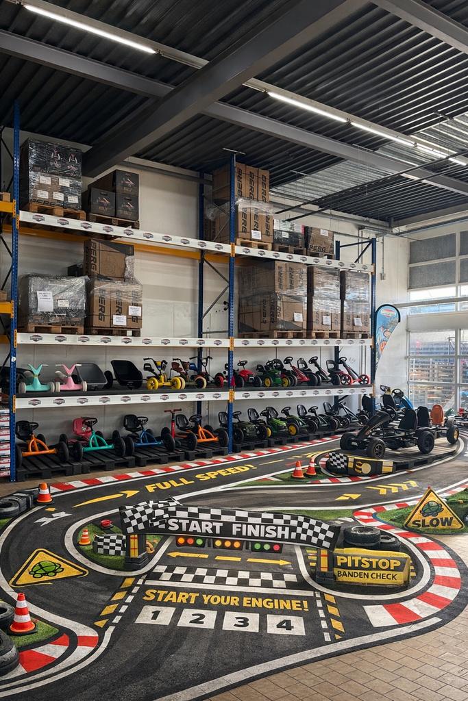 Skelter BERG Buzzy Reppy Buddy Rally SHOWROOM om te testen!!, Kinderen en Baby's, Speelgoed | Buiten | Skelters, Ophalen of Verzenden