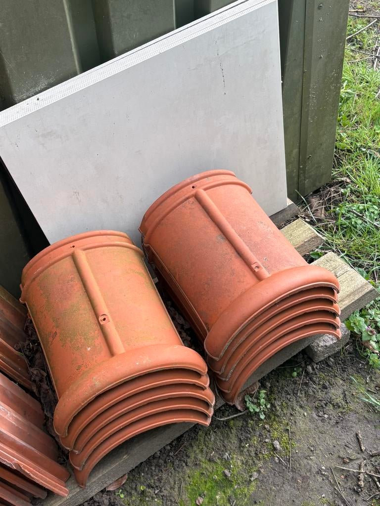 10 Nokvorsten rood, Ophalen, Steen of Klei, 5 tot 10 m², Zo goed als nieuw