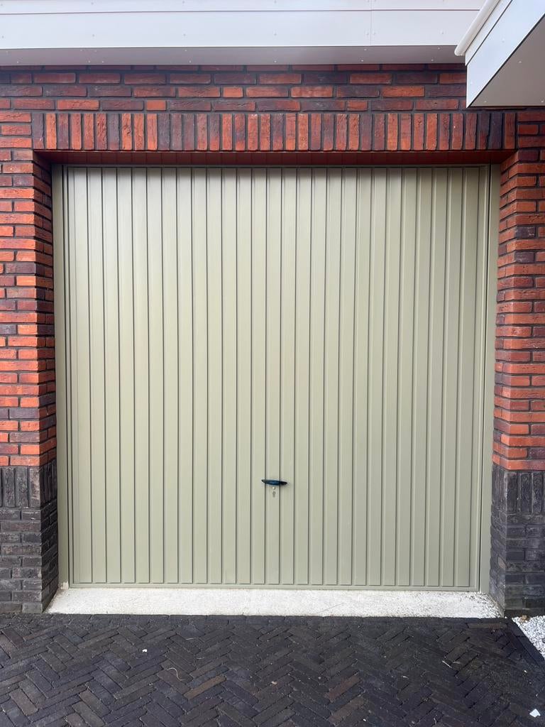 Garage deur - Sectionale - Novoferm - MOET NU WEG!, Garagedeur, Ophalen of Verzenden, Zo goed als nieuw, 120 cm of meer