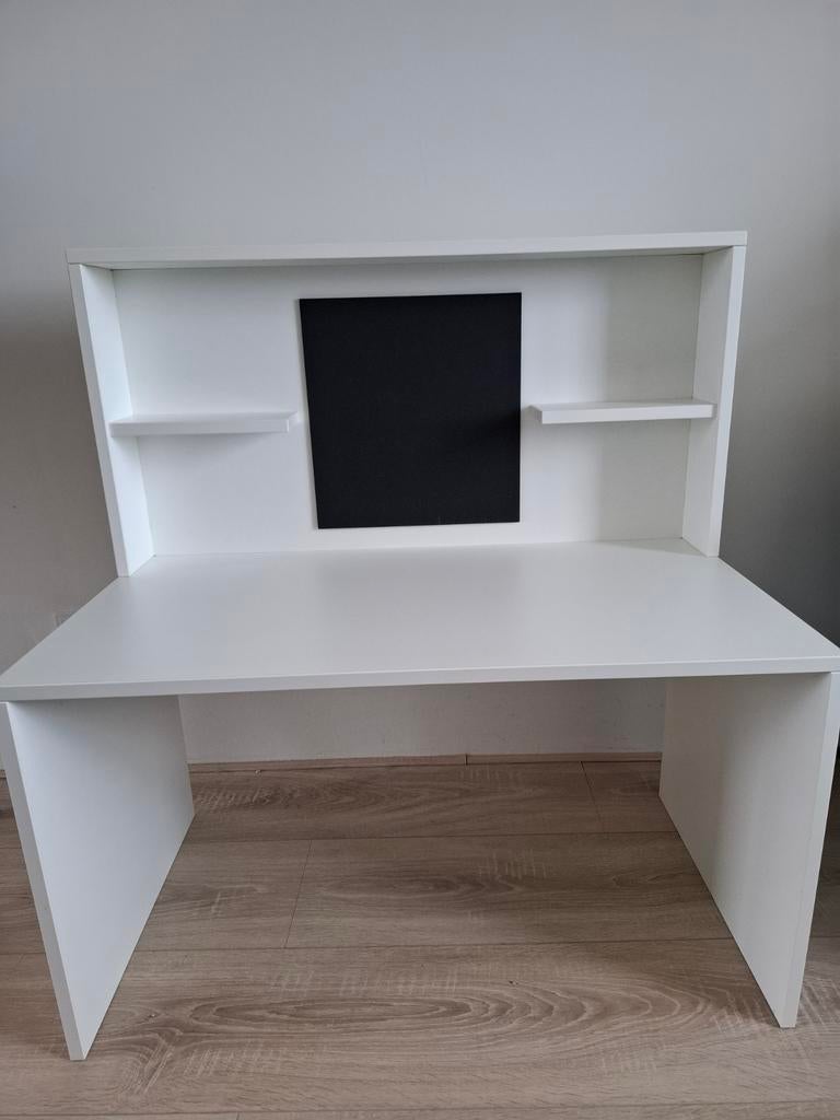 Wit kinderbureau / speelbureau met krijtbord, Ophalen of Verzenden, Zo goed als nieuw, Tafel(s)