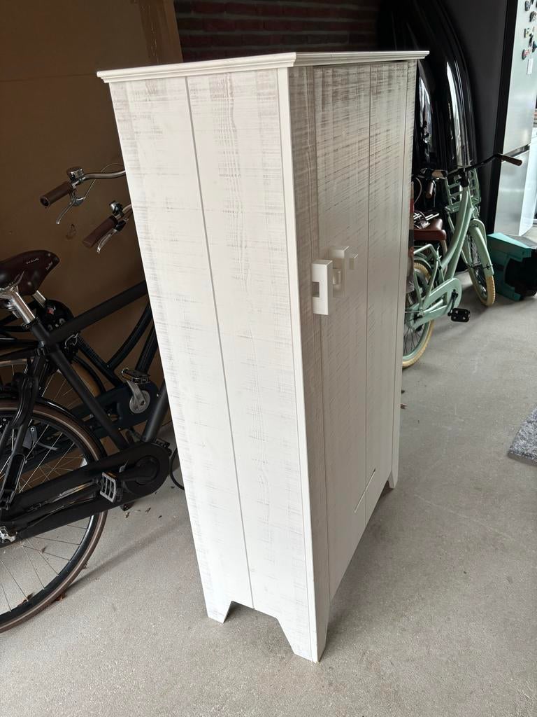 Woood witte kast met planken 85x142x35, Ophalen, Gebruikt