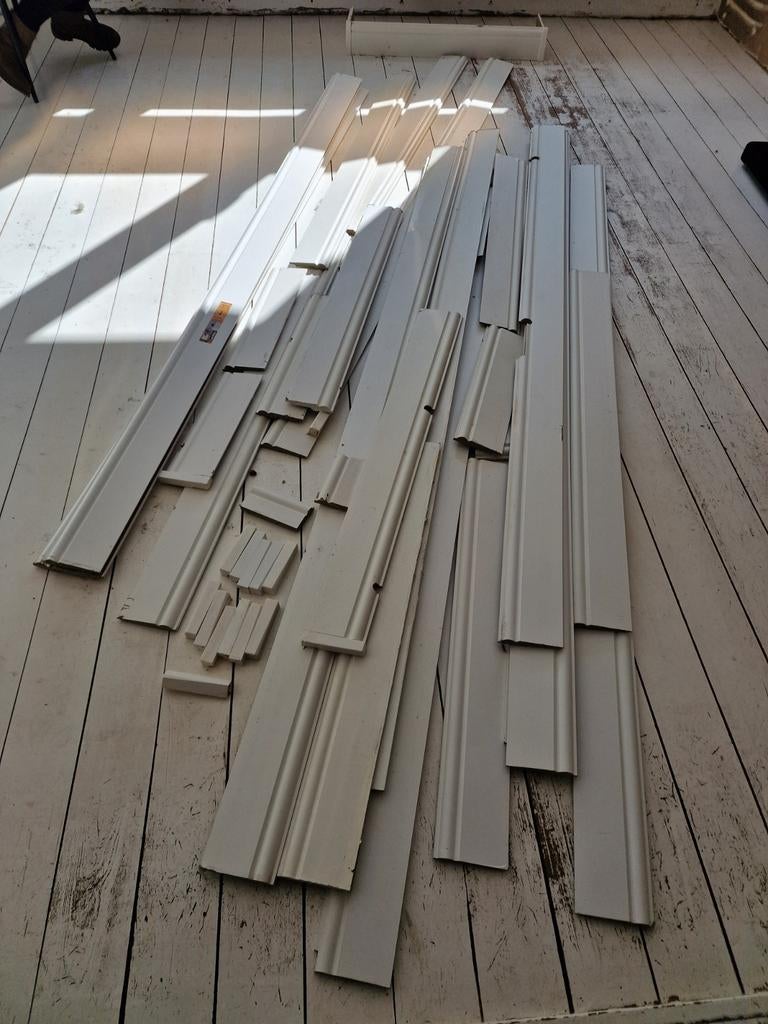 Set Plinten wit gratis afhalen zsm, Ophalen, Gebruikt, Mdf, 200 tot 250 cm