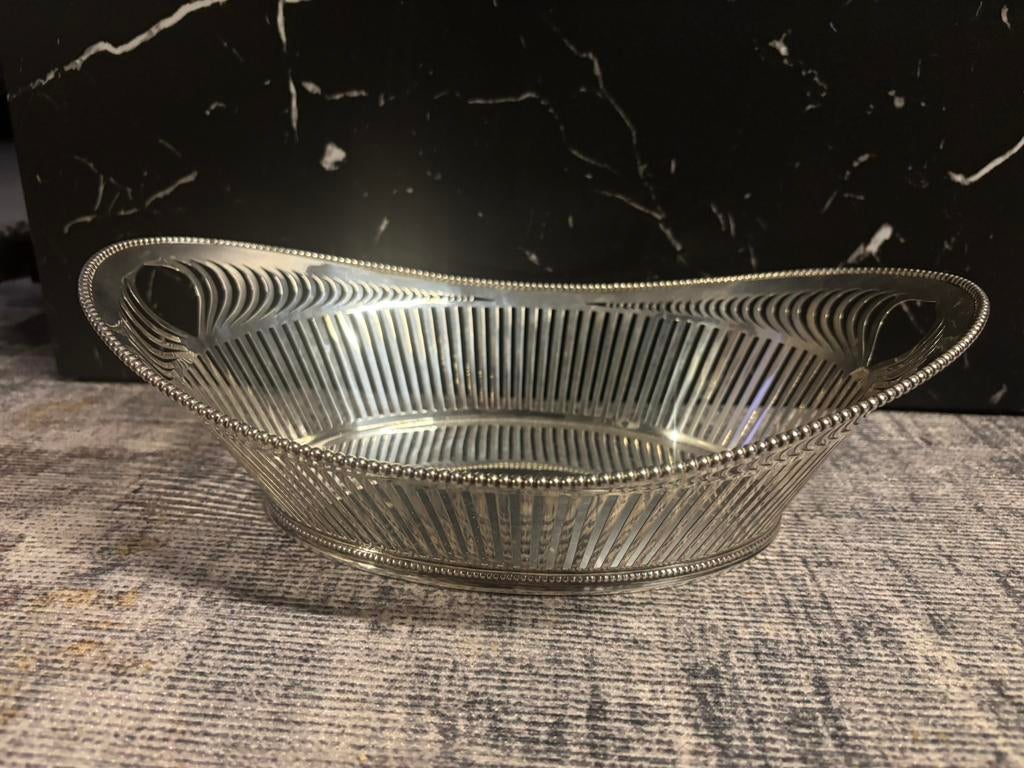 Broodmand zilver, Verzenden