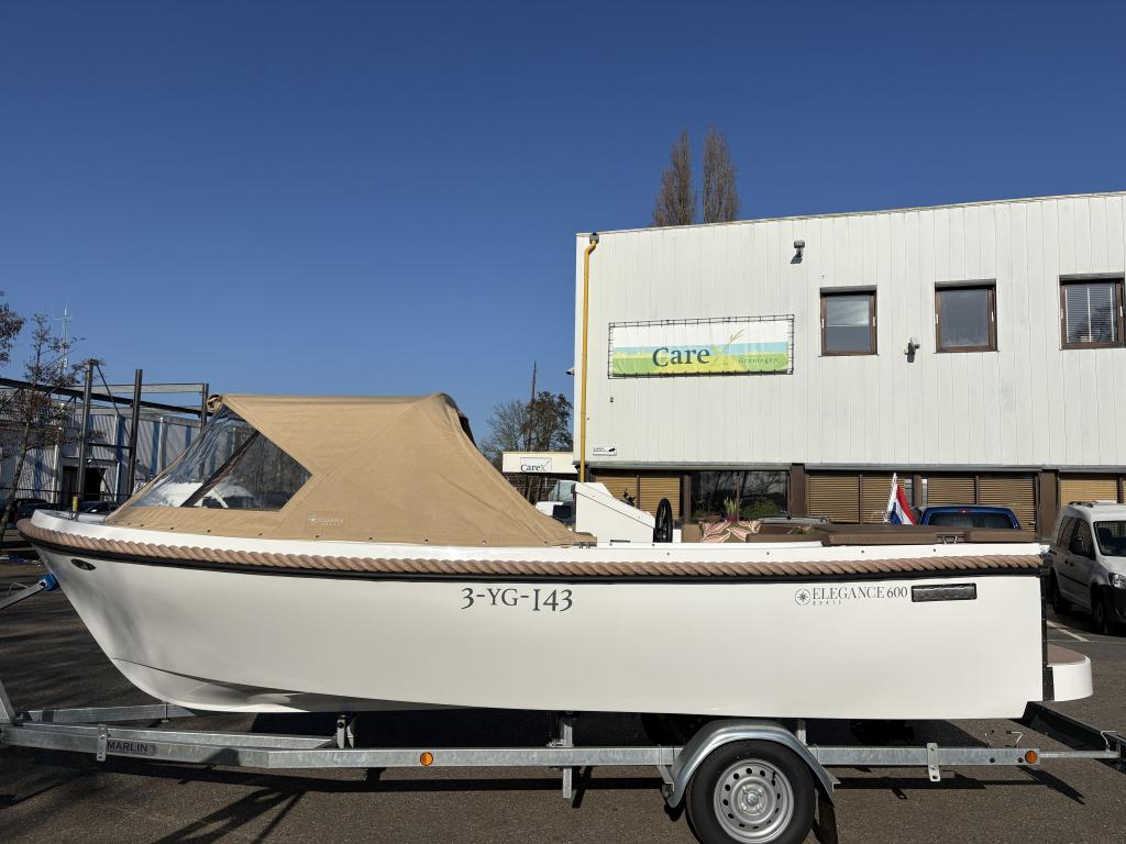 Sloep: Elegance 600 Tender (ZGAN) + Tohatsu 30pk + Zonnedek, Gebruikt, 6 meter of meer, 30 tot 50 pk, Polyester