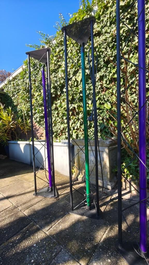 Neon lichtzuilen ijzeren frame., Huis en Inrichting, Lampen | Vloerlampen, Zo goed als nieuw, 100 tot 150 cm, Metaal, Ophalen