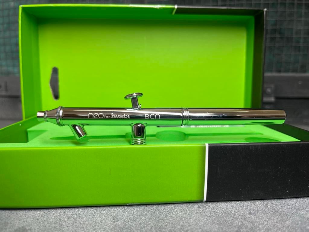 Anest Iwata Neo BCN airbrush Niew met doos, Hobby en Vrije tijd, Ophalen of Verzenden, Zo goed als nieuw, Airbrush en Toebehoren