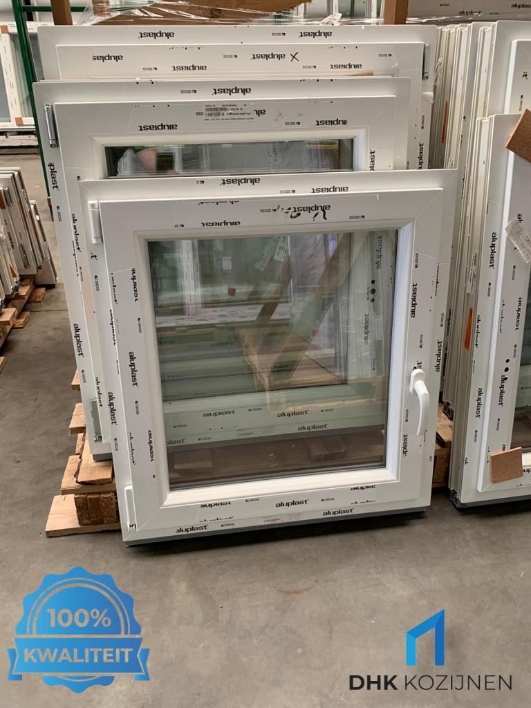 KUNSTSTOF DRAAIKIEP RAAMKOZIJN 75 x 80 DIRECT LEVERBAAR, Kunststof, Raamkozijn, Niet ingevuld, Nieuw