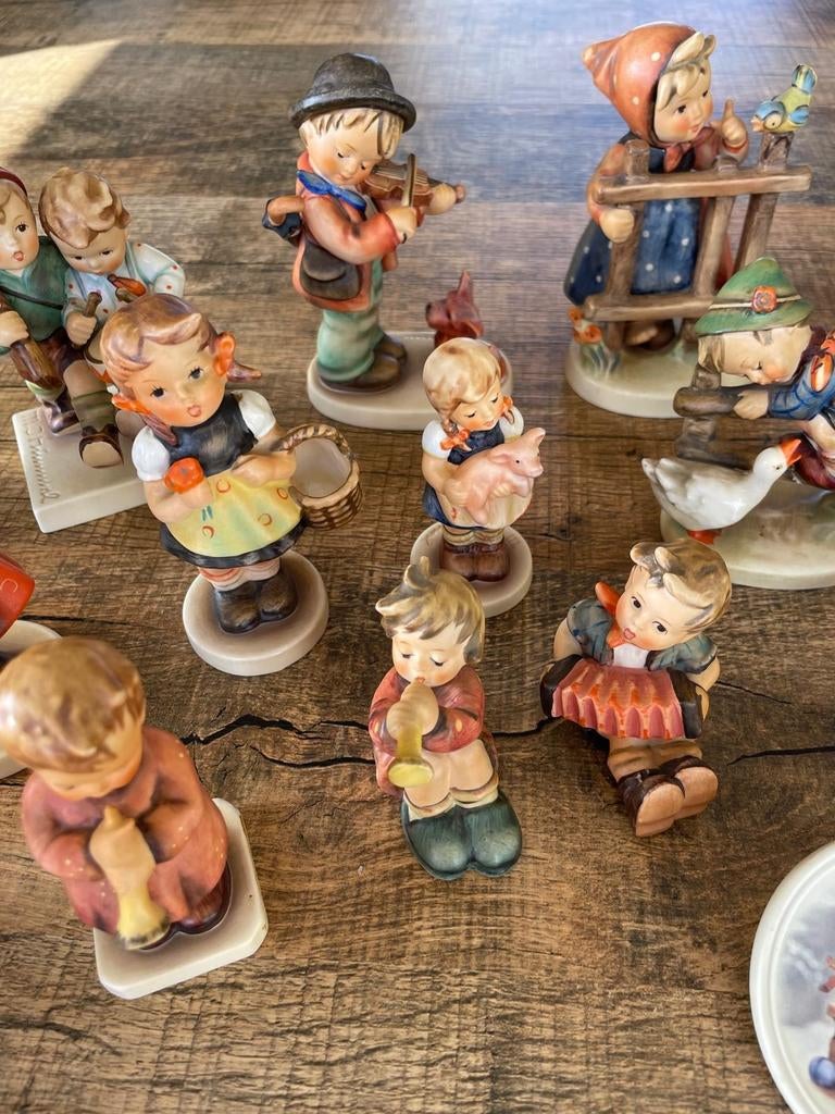 Goebel Hummel beeldjes en bordjes, Ophalen of Verzenden, Zo goed als nieuw, Hummel