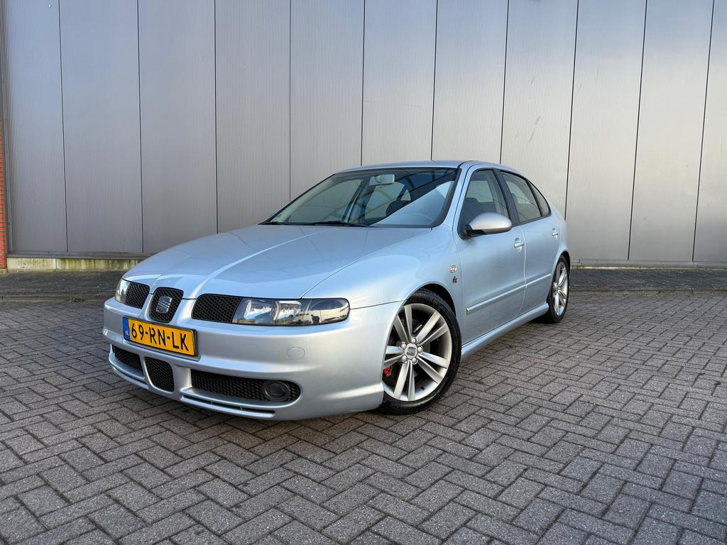 Seat Leon 1.8T FR 2005/240PK/Milltek/AP/NWE APK, Voorwielaandrijving, 4 cilinders, 1264 kg, Origineel Nederlands