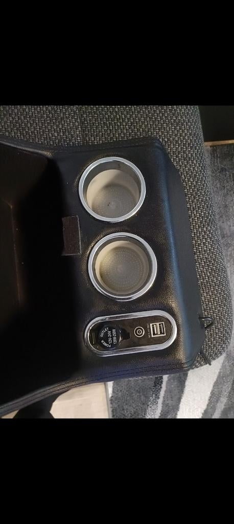 Mercedes Vito middenconsole met USB en bekerhouder, Ophalen of Verzenden