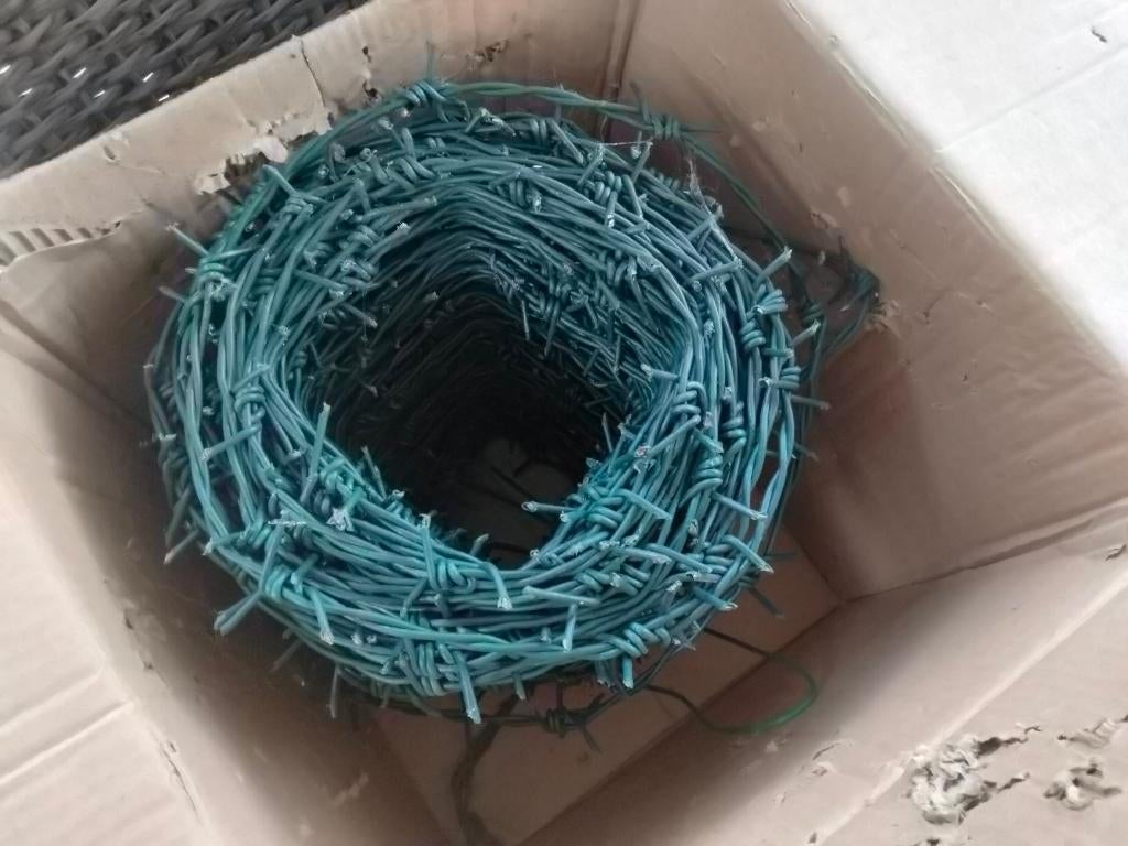 Prikkeldraad groen, Ophalen, Nieuw, 20 meter of meer, Prikkeldraad