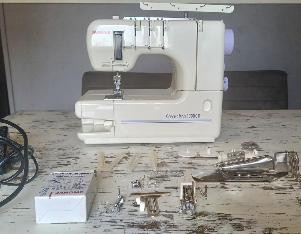 Janome CoverPro 1000CP coverlock machine, Ophalen, Naaimachine, Overige merken