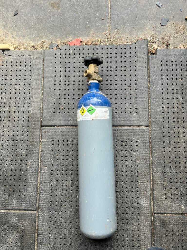 Lachgas cilinder, Ophalen of Verzenden, Zo goed als nieuw, 250 ampère of meer, Overige typen