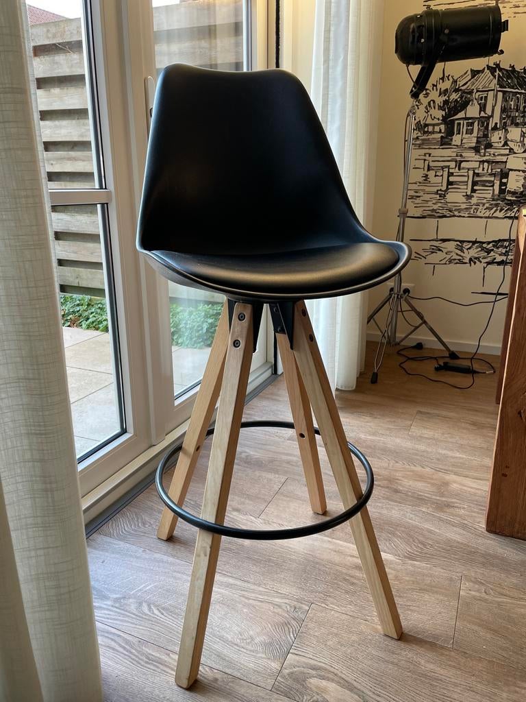 4x Barkruk Verdal - Scandinavisch design met comfort, Ophalen, Kunststof, Met voetsteun, 60 tot 90 cm