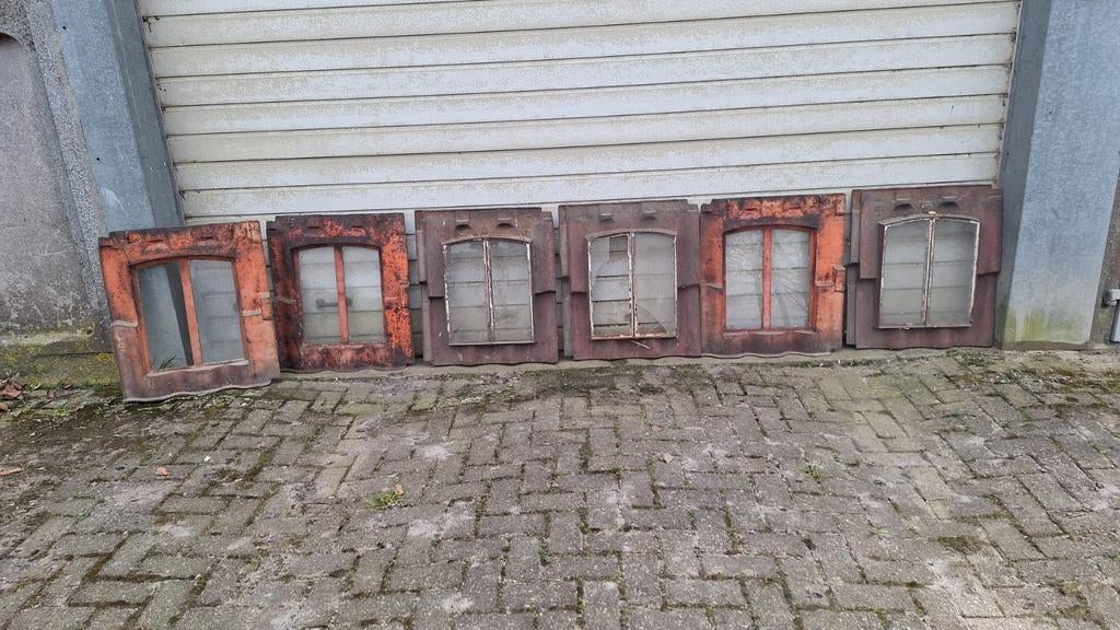 Ijzeren dakramen stalramen 6 stuks, Doe-het-zelf en Verbouw, Glas en Ramen, Ophalen, Gebruikt, Minder dan 80 cm, Dakraam