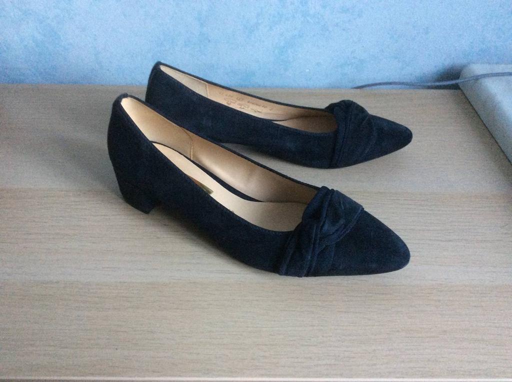 Gabor pumps maat 38 NIEUW suede donkerblauw, Kleding | Dames, Schoenen, Nieuw, Pumps, Blauw, Verzenden