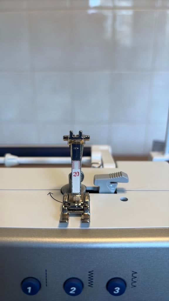 Naaivoetje 20 oud model Bernina, Ophalen of Verzenden, Zo goed als nieuw