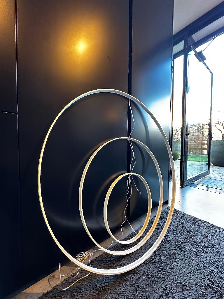 Zavaluce Zava Rings Zava High-end led lichtringen Zava Luce, Huis en Inrichting, Waterstad 23, Zo goed als nieuw, Metaal, High-end Lighting