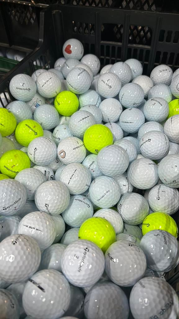 50 TaylorMade TP5 Golfballen AAAA, Ophalen of Verzenden, Zo goed als nieuw, Bal(len)