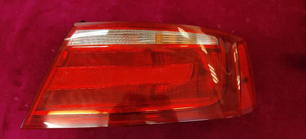 8T8945096E Audi A5 Achterlicht Rechtsbuiten rechts groot, Ophalen of Verzenden, Gebruikt, Audi